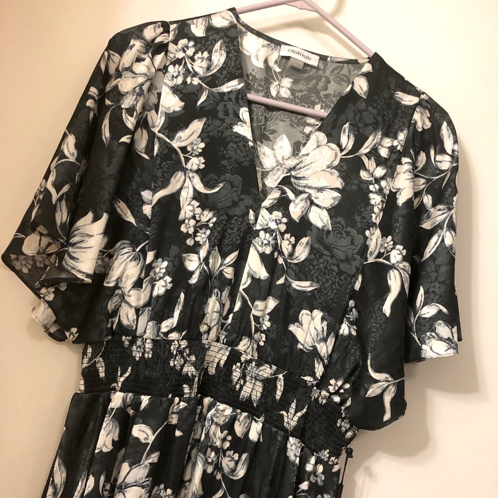 NWT!! Calvin Klein floral dress size 10